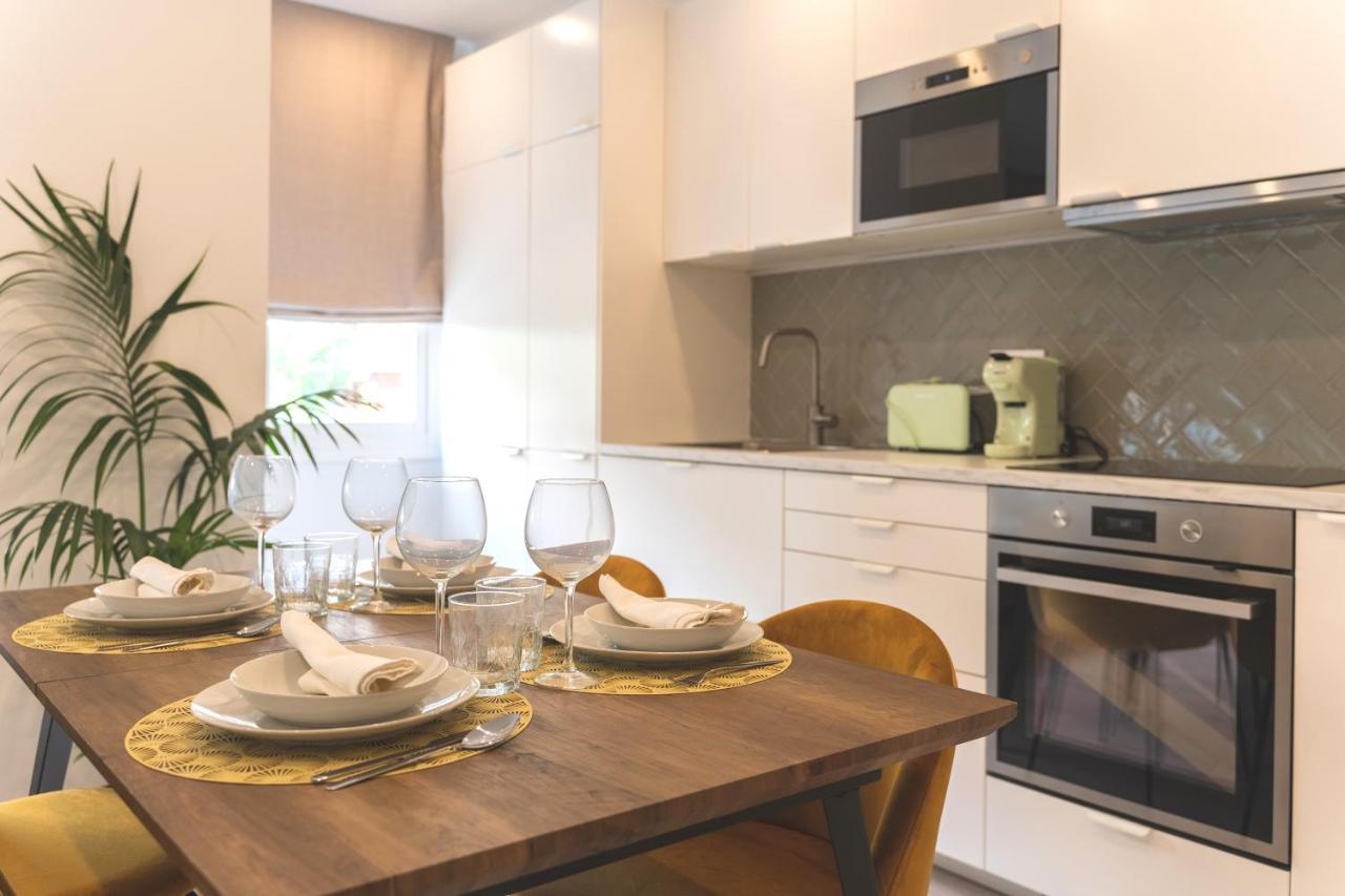 Soler Apartments Сан-Адриан-де-Бесос Экстерьер фото